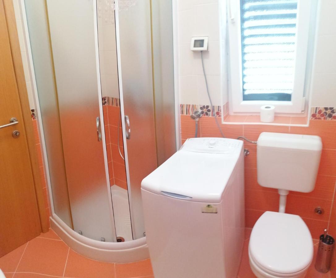 Cozy House With Pool Near Rovinj Apartment Kanfanar Exterior photo