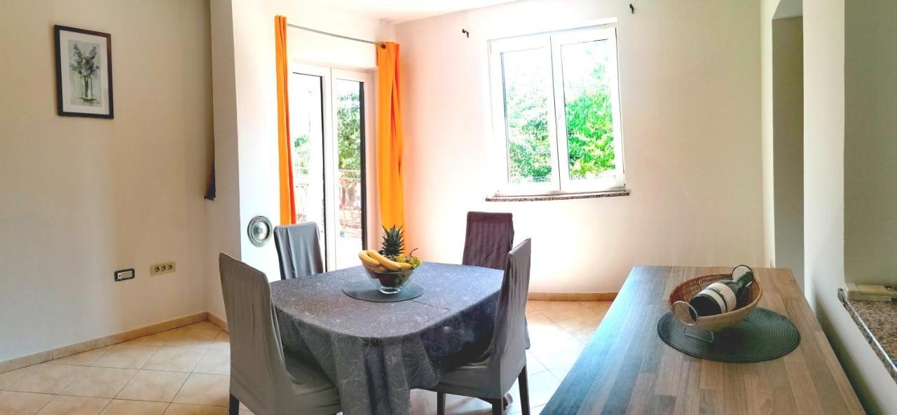 Cozy House With Pool Near Rovinj Apartment Kanfanar Exterior photo